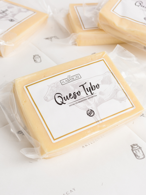 Imagen ilustrativa de Queso Tybo Orgánico 300g "El Abascay"